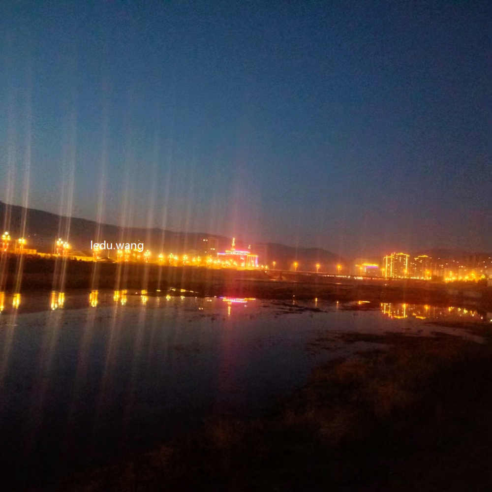 【夜幕降临时刻的秦安小城】图3