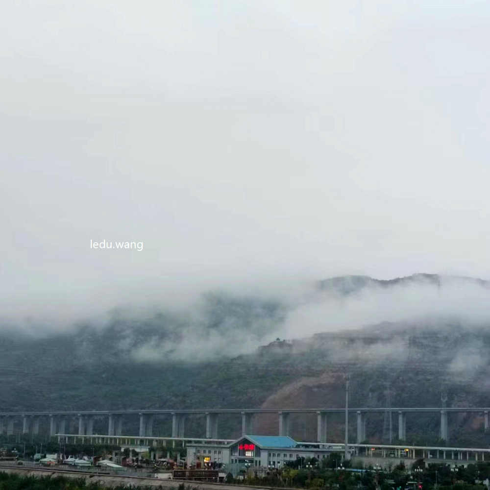 七律 答长沙沧海一粟先生赐诗一首